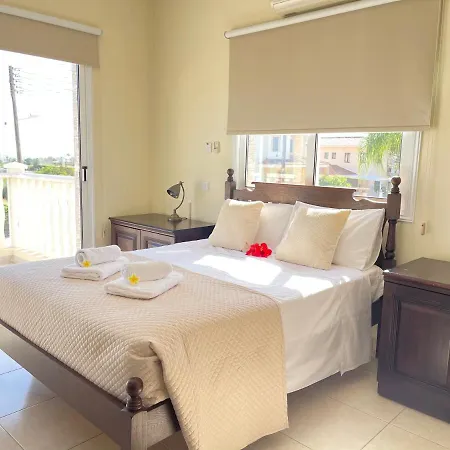 Nissi B&B Bed & Breakfast