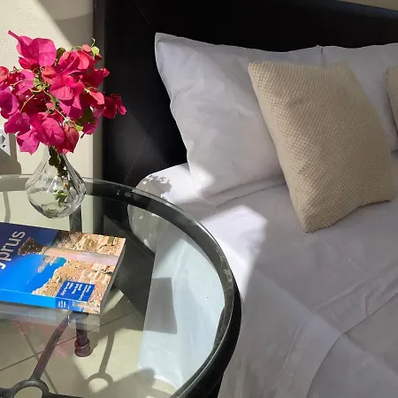 Nissi B&B