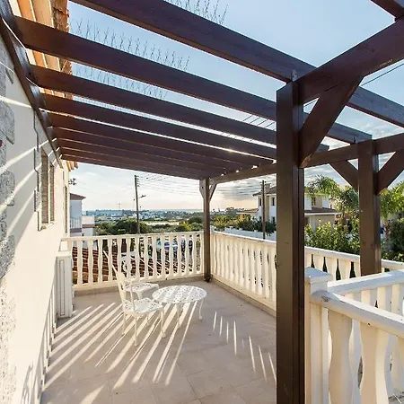 Nissi B&B Bed & Breakfast *